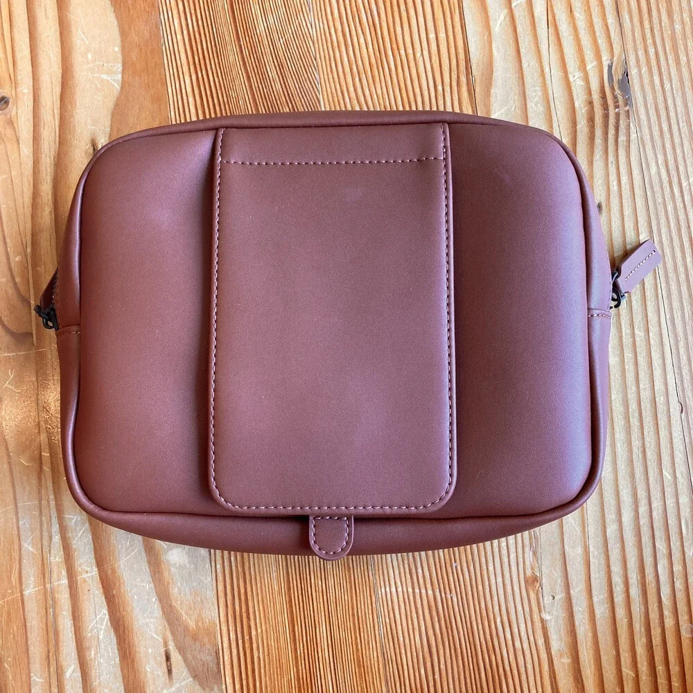 Monos $260 Brown Vegan Leather Metro Duffle Travel Gym Bag - NEW - 1122KP
